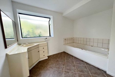 Photo of property in 17 Brigid Place, Mount Pleasant, Christchurch, 8081