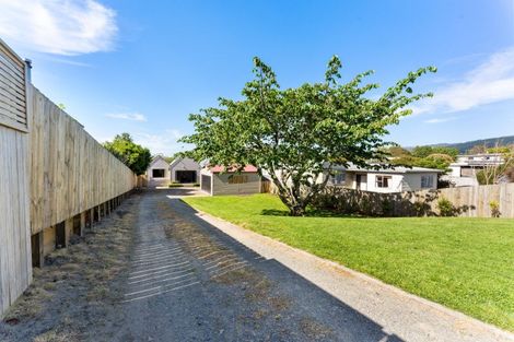 Photo of property in 28 Kaka Road, Raumati Beach, Paraparaumu, 5032
