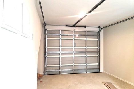 Photo of property in 42d Don Buck Road, Massey, Auckland, 0614