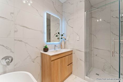 Photo of property in 16 Puhikawa Street, Massey, Auckland, 0614