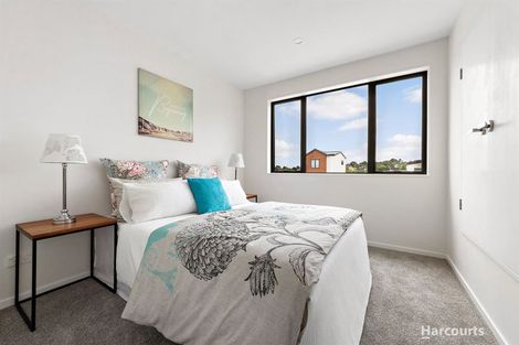 Photo of property in 2/6 Kereru Street, Henderson, Auckland, 0612