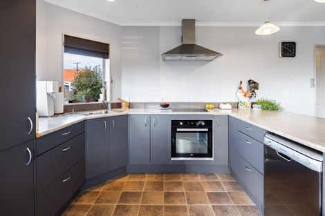 Photo of property in 46 Wilson Street, Hawera, 4610