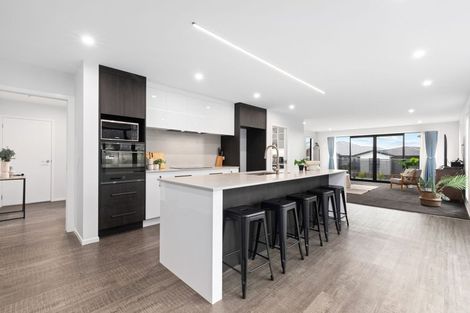 Photo of property in 2b Kaiaho Close, Aotea, Porirua, 5024