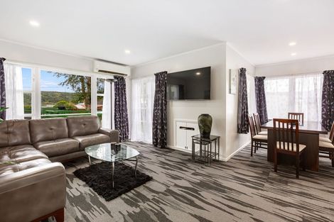 Photo of property in 51 Russell Road, Wainuiomata, Lower Hutt, 5014