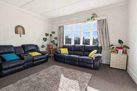 Photo of property in 12 Lyndhurst Street, Takaro, Palmerston North, 4412