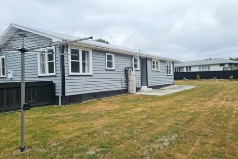 Photo of property in 11 Richard Grove, Stokes Valley, Lower Hutt, 5019