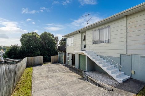 Photo of property in 2/20 Celeste Place, Totara Vale, Auckland, 0627