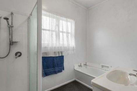 Photo of property in 93 Lynwood Road, New Lynn, Auckland, 0600