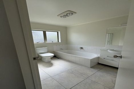 Photo of property in 3 Carol Lee Place, Albany Heights, Auckland, 0632