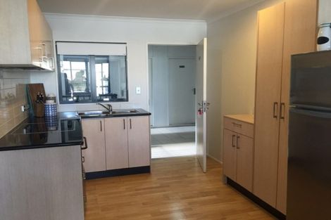 Photo of property in 575 Swanson Road, Ranui, Auckland, 0612