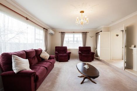 Photo of property in 65 Poaka Avenue, Dinsdale, Hamilton, 3204