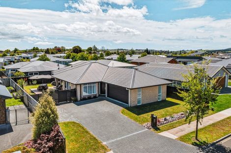 Photo of property in 22 Huka Heights Drive, Rangatira Park, Taupo, 3330