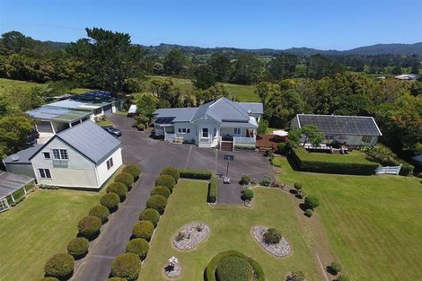 Photo of property in 306 Glengarry Road, Glen Eden, Auckland, 0602