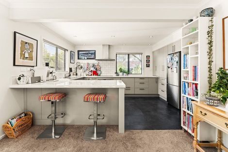 Photo of property in 75 Glenross Street, Glenross, Dunedin, 9011