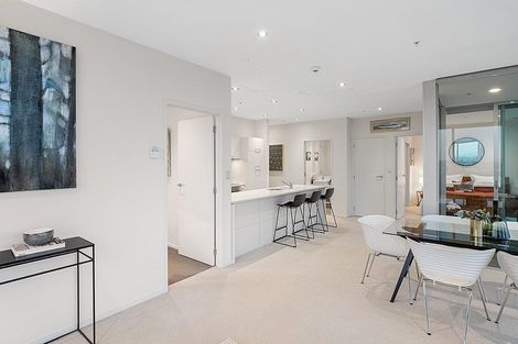 Photo of property in Sentinel Apartments, 1403/3 Northcroft Street, Takapuna, Auckland, 0622