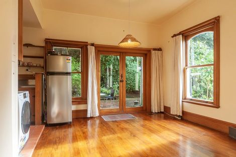 Photo of property in 90 Glenmore Street, Northland, Wellington, 6012