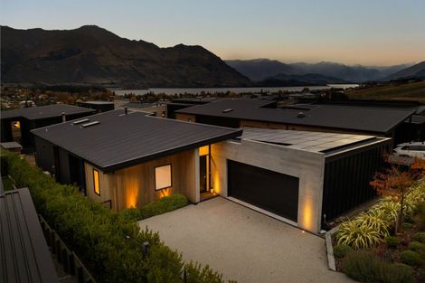 Photo of property in 15 Mills Road, Wanaka, 9305