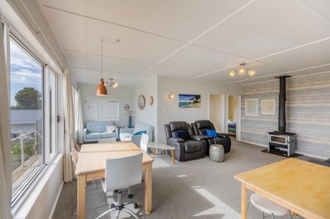 Photo of property in 12 Beach Road, Porangahau, 4293