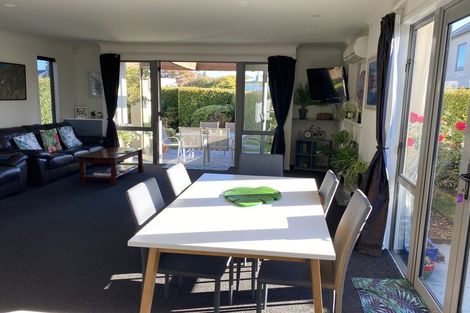 Photo of property in 9 Meadowbrook Place, Wanaka, 9305