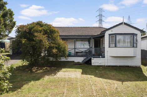 Photo of property in 52 Keegan Drive, Massey, Auckland, 0614