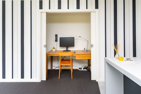 Photo of property in 12a Conway Place, Terrace End, Palmerston North, 4410
