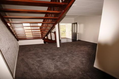 Photo of property in 42 Roberts Road, Te Atatu South, Auckland, 0610