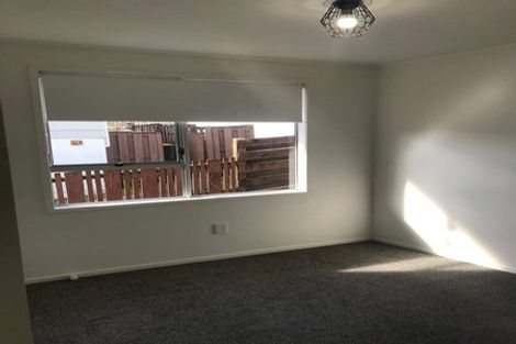 Photo of property in 119 Lynn Road, Bayview, Auckland, 0629