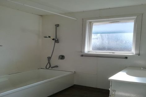 Photo of property in 185 Rathgar Road, Henderson, Auckland, 0610