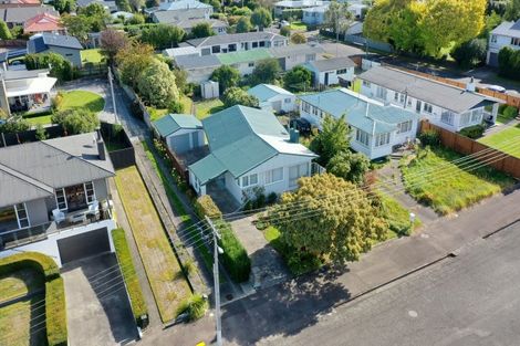 Photo of property in 9 Chamberlain Street, Dannevirke, 4930