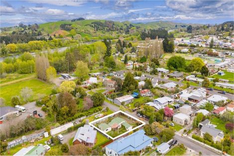 Photo of property in 46 Mcgreevy Street, Waipawa, 4210
