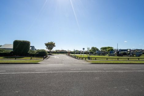 Photo of property in 115 Schnell Drive, Kelvin Grove, Palmerston North, 4414