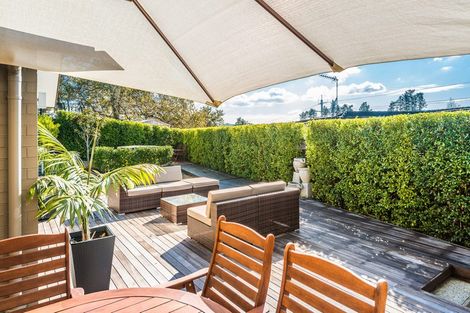 Photo of property in 5 Mural Place, Greenhithe, Auckland, 0632