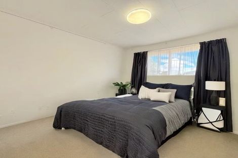 Photo of property in 14 Tranent Road, Mangere, Auckland, 2022