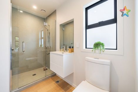 Photo of property in 1/489 Riverside Drive, Fairfield, Lower Hutt, 5011