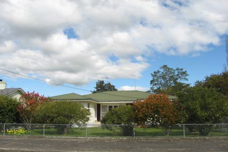 Photo of property in 23 Ruataniwha Street, Waipawa, 4210
