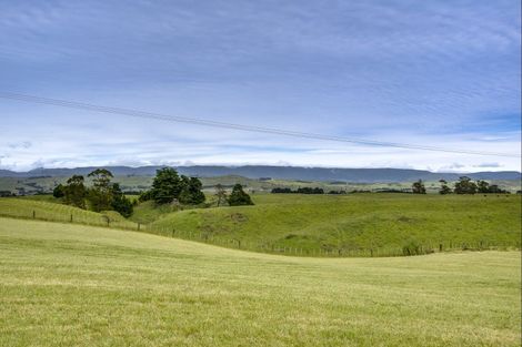 Photo of property in 812 Whakapirau Road, Whakapirau, Maungaturoto, 0583