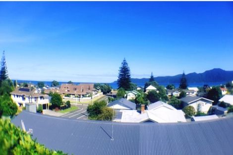 Photo of property in 21 Ocean Road, Paraparaumu Beach, Paraparaumu, 5032