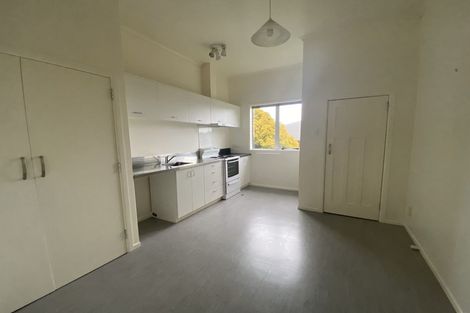 Photo of property in 30 Tiber Street, Island Bay, Wellington, 6023