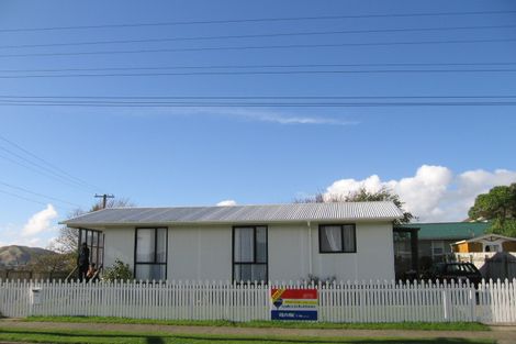 Photo of property in 31a Bedford Street, Cannons Creek, Porirua, 5024