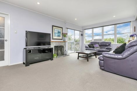 Photo of property in 16 Coronation Road, Glenfield, Auckland, 0627