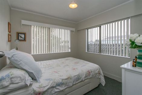 Photo of property in 3 Puriri Street, Inglewood, 4330