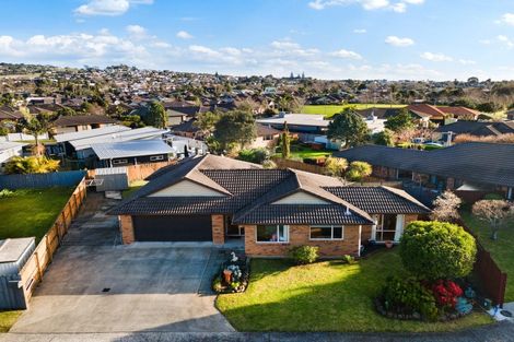 Photo of property in 16 Ploughmans Avenue, Pukekohe, 2120