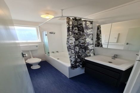 Photo of property in 2/10 Idlewild Avenue, Mangere, Auckland, 2022