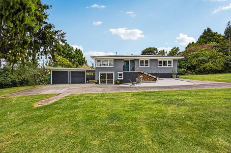 Photo of property in 6 Walker Road, Henderson Valley, Auckland, 0612