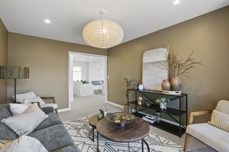 Photo of property in Mangorei Road, Strandon, New Plymouth, 4312