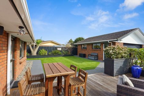 Photo of property in 5 Oakwood Grove, Paraparaumu Beach, Paraparaumu, 5032