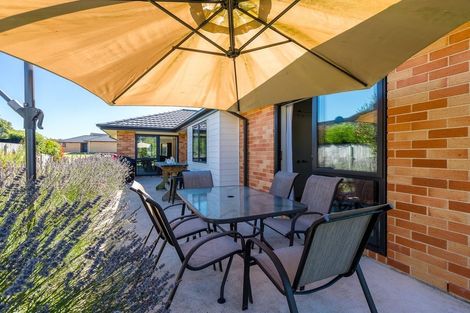 Photo of property in 17 Eric Batchelor Place, Waimate, 7924