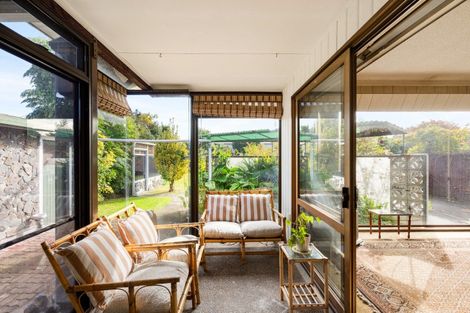 Photo of property in 1412 Woodstock Avenue, Mayfair, Hastings, 4122