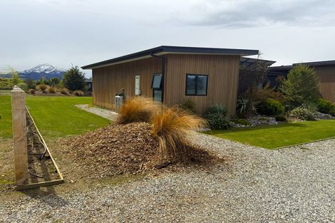 Photo of property in 22 Old Racecourse Road, Albert Town, Wanaka, 9305