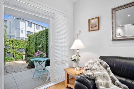 Photo of property in 140 Gills Road, Albany Heights, Auckland, 0632